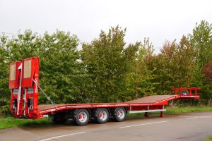 Montracon machinery carrier trailer